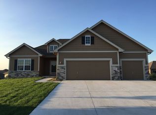 20510 Taylor St, Elkhorn, NE 68022