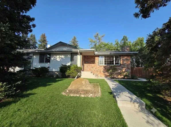 5936 N Dalmead Cres NW, Calgary, AB T3A 1E6