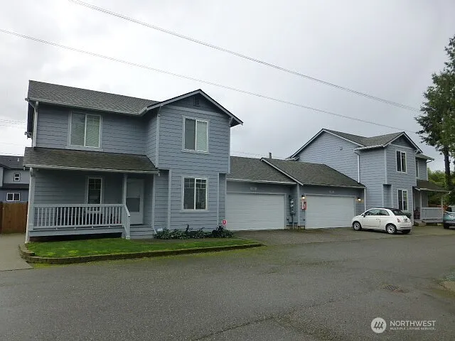 456 Klinger Street photo 1