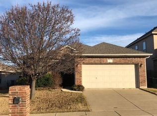 920 Poncho Ln, Haslet, TX 76052