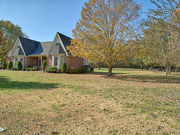 4th image of 737 Windwood Dr