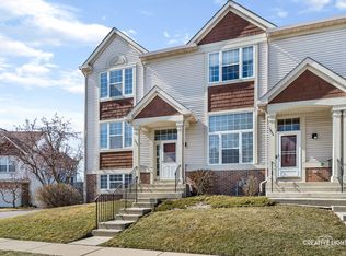 1646 Apple Tree Ln, West Chicago, IL 60185