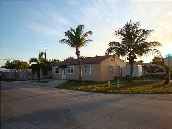 4th image of 2024 N 23rd Ave