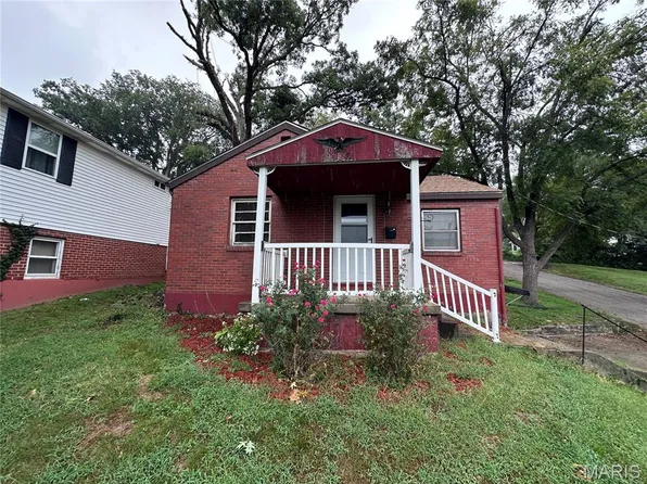 700 Hazel St, Hannibal, MO 63401