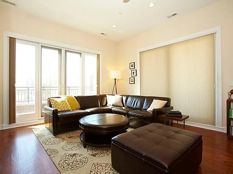 2342 W North Ave #201 — Photo 3