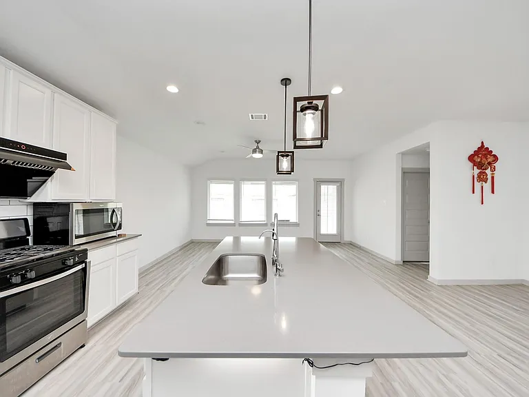 7007 Fleetwood Crescent Way — Photo 10