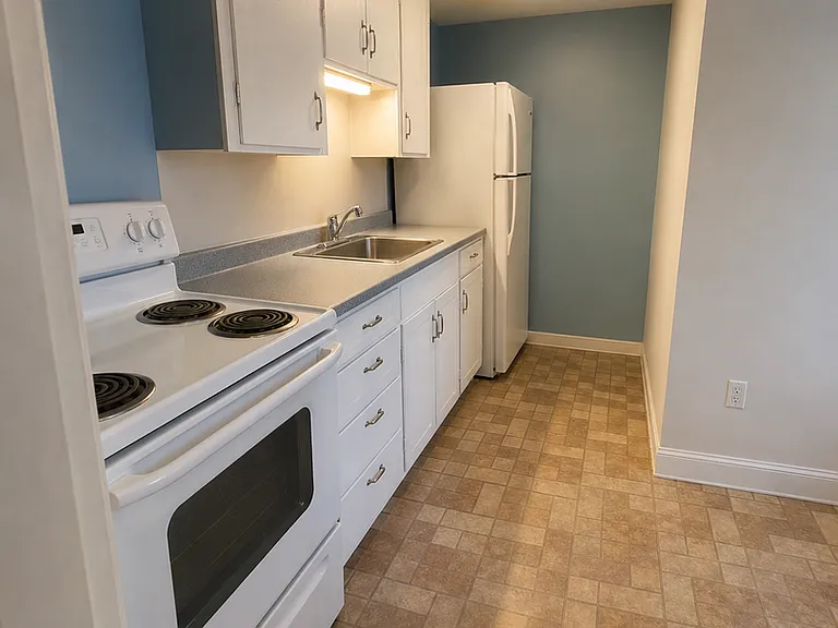 57 Broad St — Photo 2