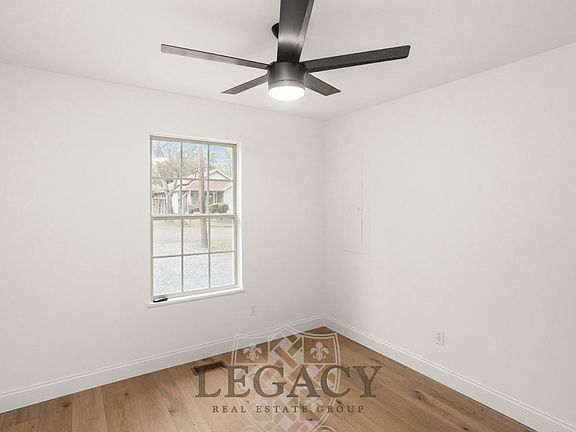 2nd image of 100 Sadler Ct