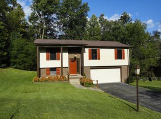 200 Honeysuckle Ln, Beckley, WV
