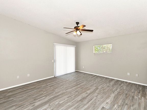 2nd image of 4214 Southampton Ct