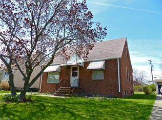 954 E 236th St, Euclid, OH 44123