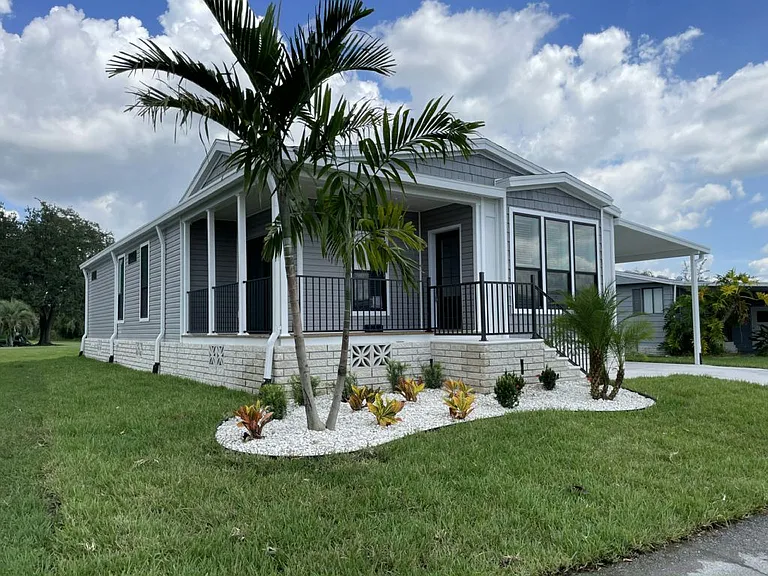 107 Country Club Dr #107 — Photo 17