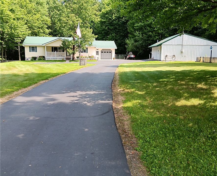 1st image of 4931 Devlen Rd