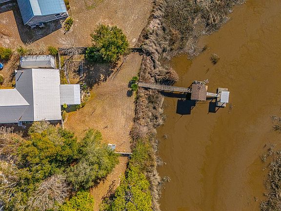 3rd image of 1448 Horseshoe Cove Rd