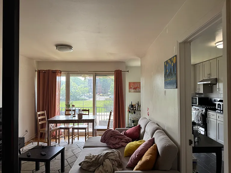 2821 S Michigan Ave #B — Photo 3
