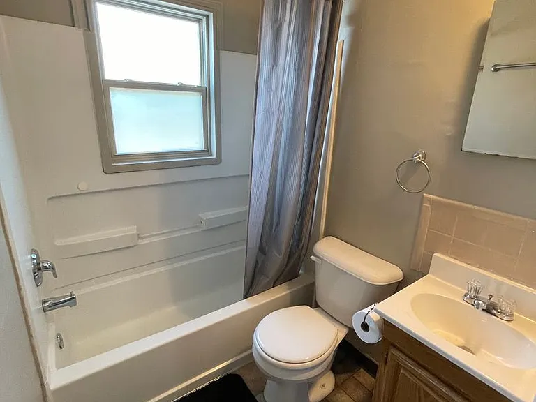 217 S Spring Ave — Photo 9