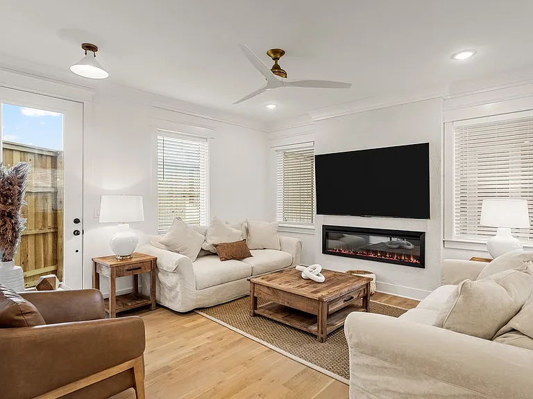 5011 Illinois Ave #B — Photo 8