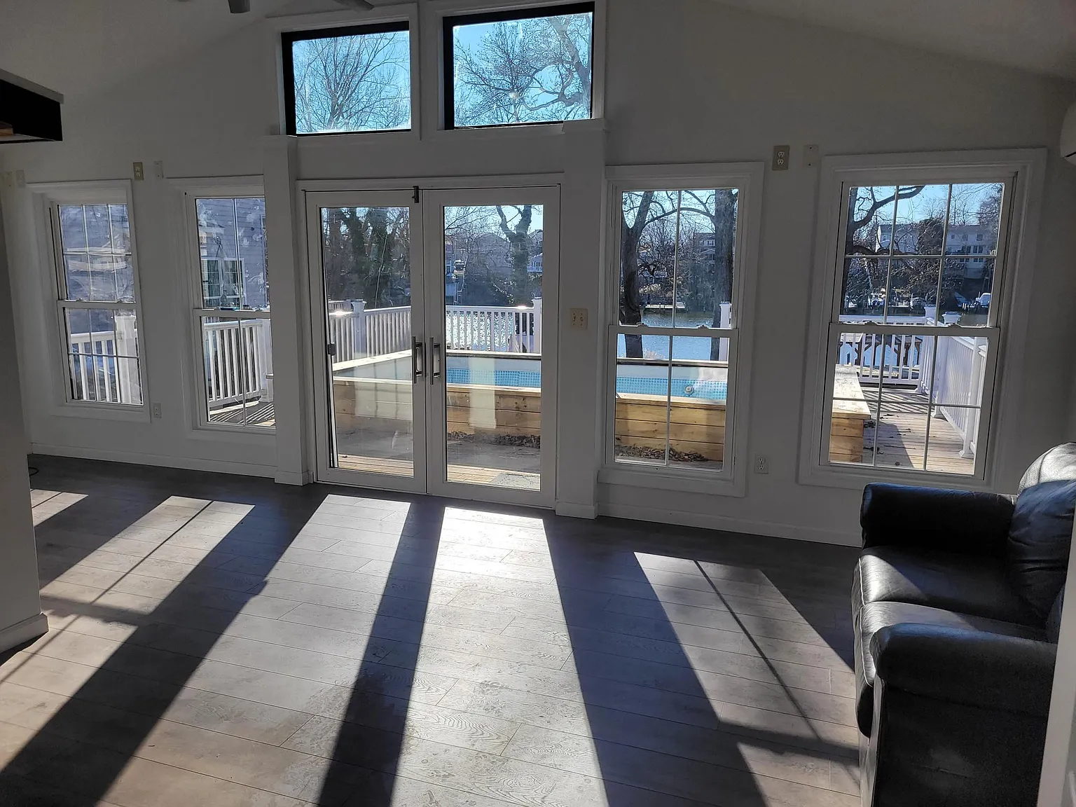 7725 Locust Grove Rd — Photo 3