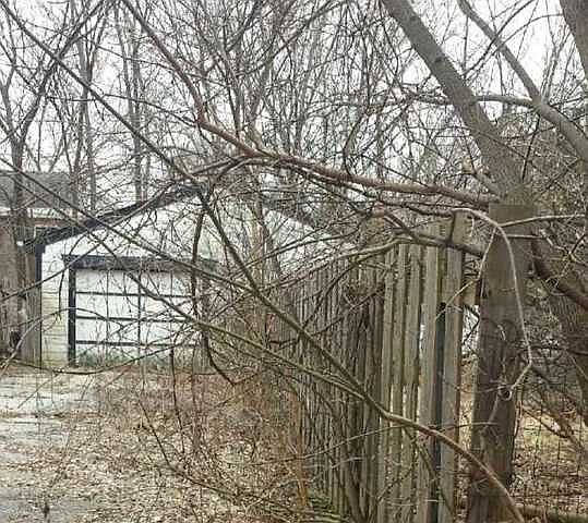 2nd image of 3823 E Wonder Lake Rd