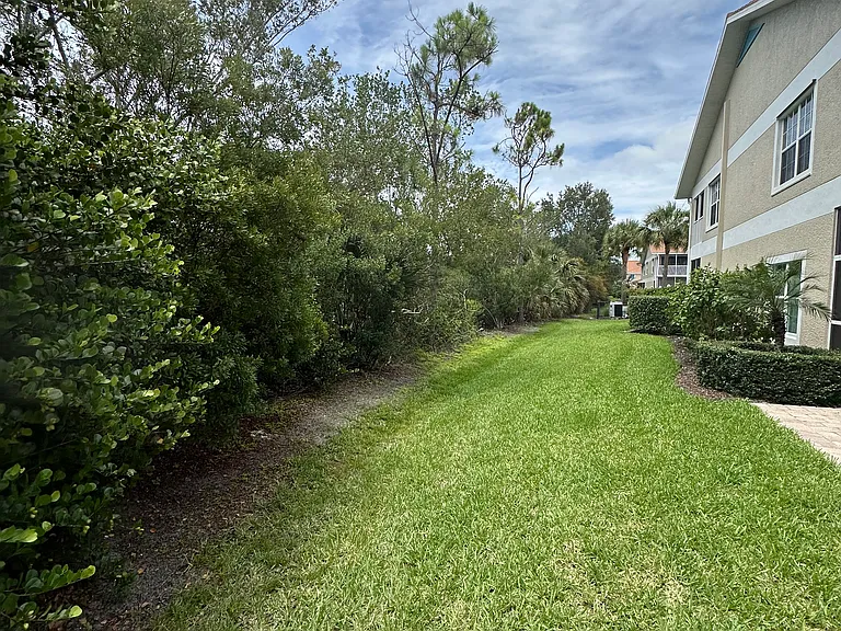 6345 Lexington Ct #201 — Photo 28