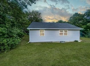 196 Wales Rd, Brimfield, MA 01010