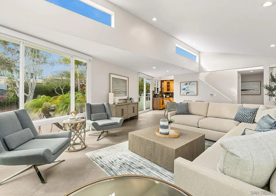438 La Mesa Ave