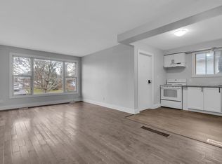 224 McLellan Ct #1, Kingston, ON K7M 7Y8