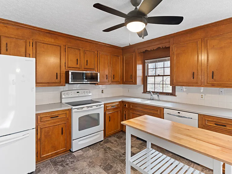102 Forest Oaks Dr — Photo 7