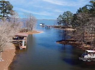 5 Wes Landry Dr, Hemphill, TX 75948