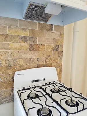 Rented by Esra Realty | media 12