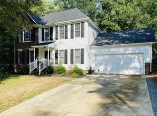 2511 Pimpernel Rd, Charlotte, NC 28213