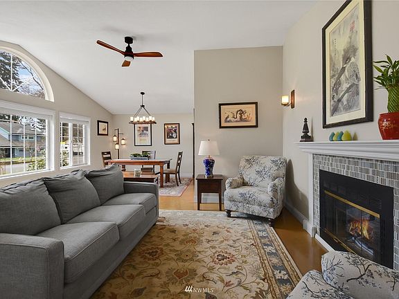 4th image of 3140 Marquette Dr SE