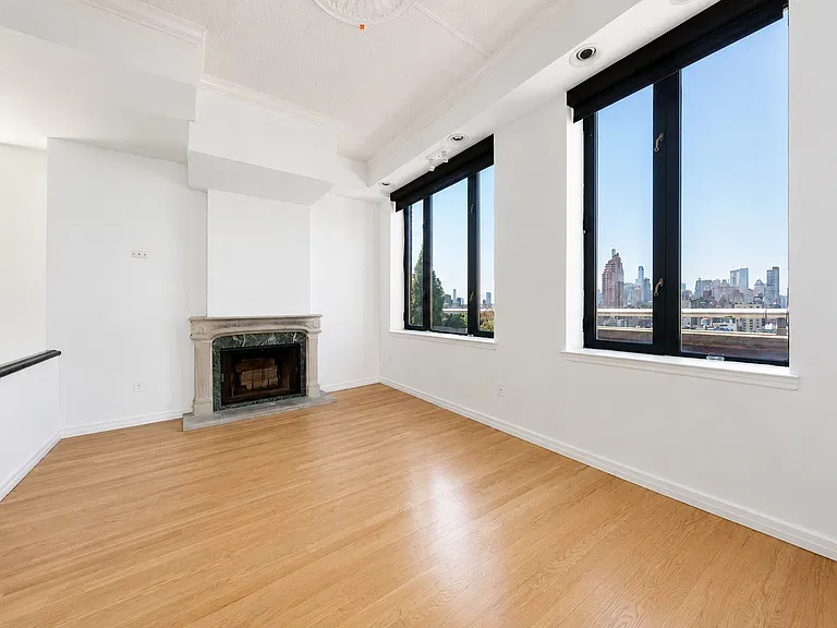 176 W 86th St #PHA — Photo 3