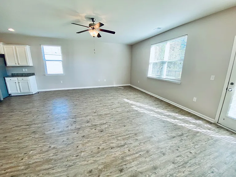 Living room 8_10062022