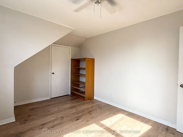 359 Princess Ave #3 — Photo 14
