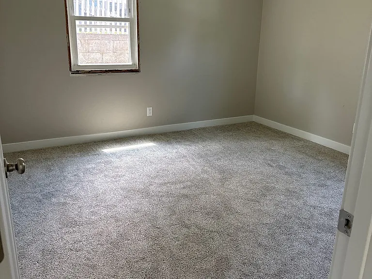 14146 Cindy Cir — Photo 5