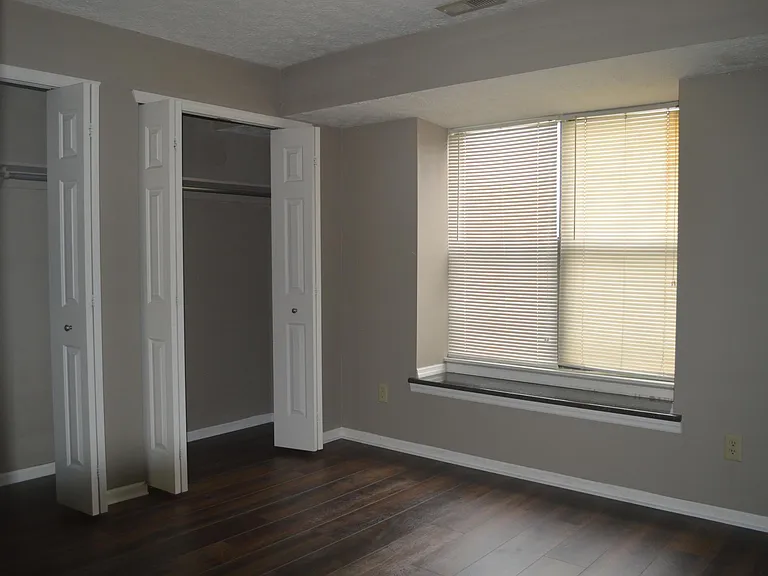 2744 Greystone Dr #D — Photo 19