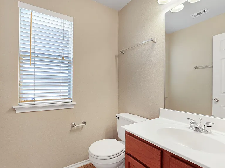 9610 Discovery Dr — Photo 16