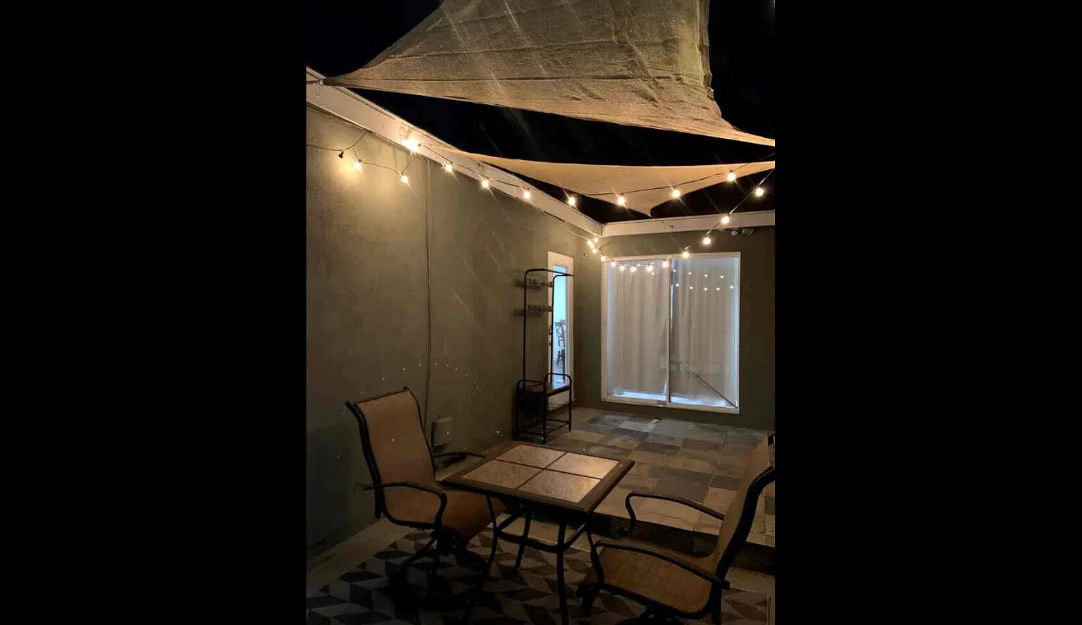 Private Fenced backyard 2 BR Unit near Culver City — Photo 4