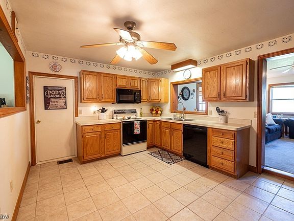 4th image of 266 Baldwin Dr