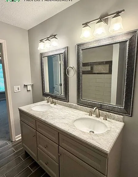 900 Clearbrook Crse SW — Photo 20
