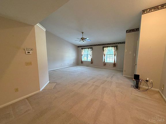 2nd image of 2440 Moler Rd