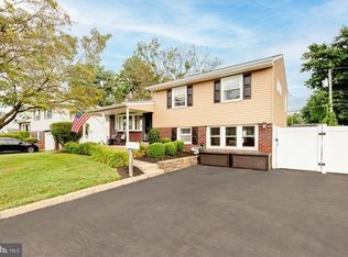 410 Willard Rd, Hatboro, PA 19040