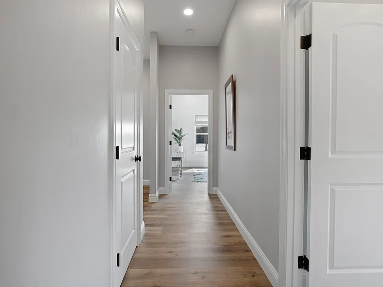 9403 E Jahant Rd — Photo 19