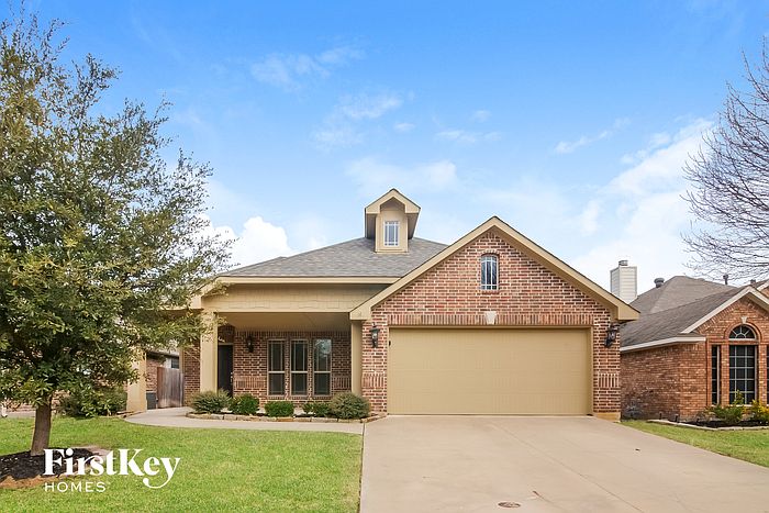 1st image of 205 Bayberry Dr