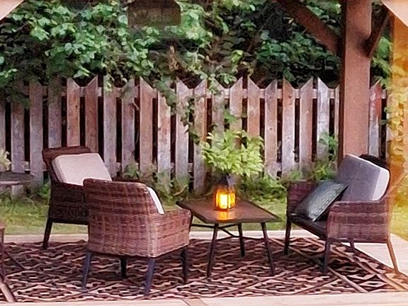 3rd image of 328 Dunlevy Rd