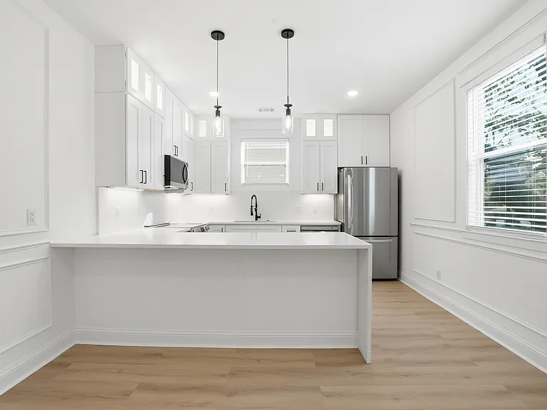 1228 E Anderson St #A — Photo 12
