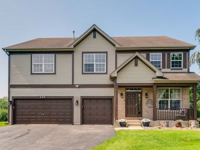 337 W Biros Ln, Round Lake, IL, 60073