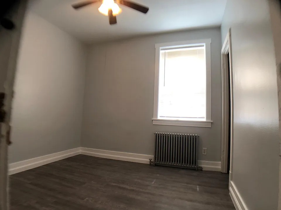 1237 S 51st Ave #1F