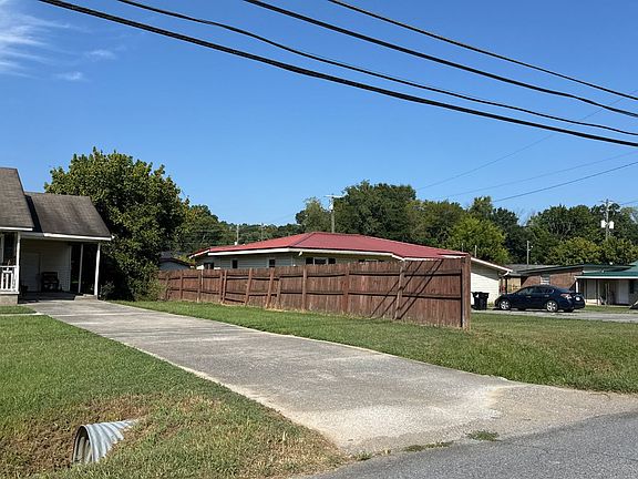 3rd image of 206 Cason Rd